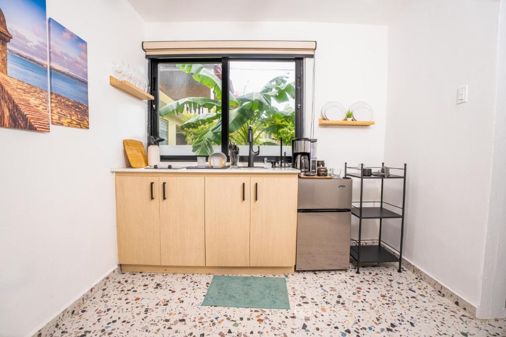 Garden Of Eden Hotel Puerto Nuevo Beach Vega Baja Kitchen